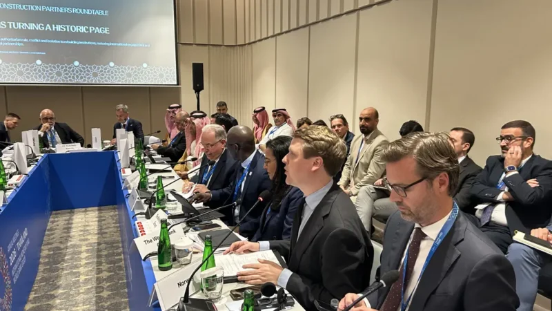 وزير التنمية الدولية النرويجي أوسموند أوكروست يلقي كلمة النرويج في المائدة المستديرة حول سوريا — صورة: وزارة الخارجية النرويجية