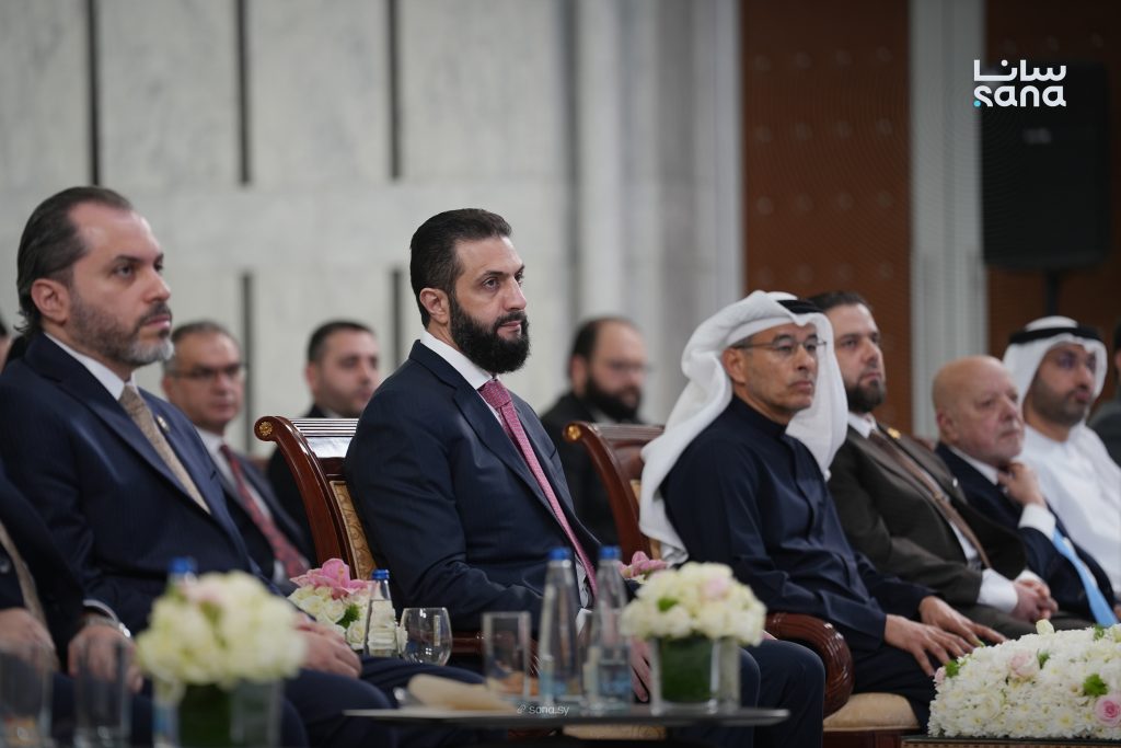 President Ahmed al-Sharaa and Mohamed Alabbar during the signing ceremony of the framework agreement with Eagle Hills at the People's Palace in Damascus